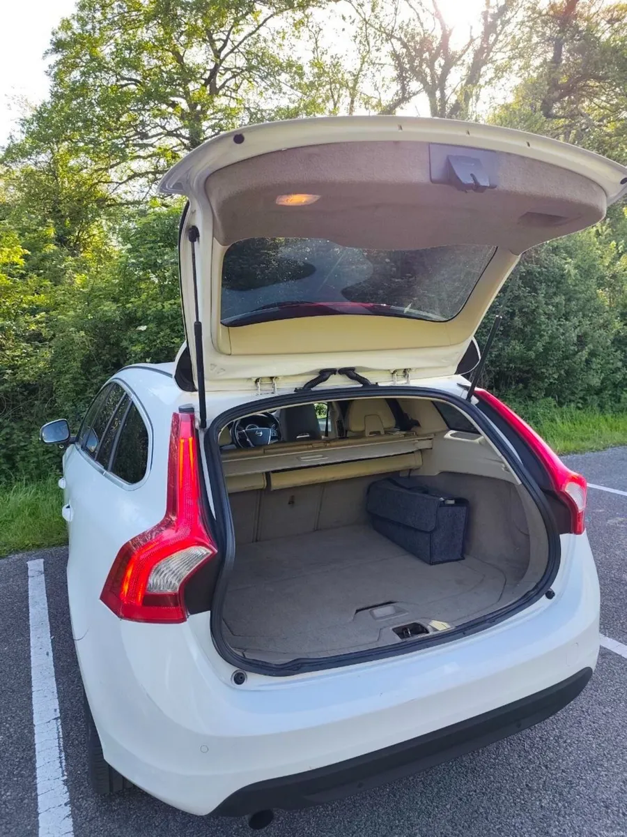 Volvo V60 2012 - Image 3