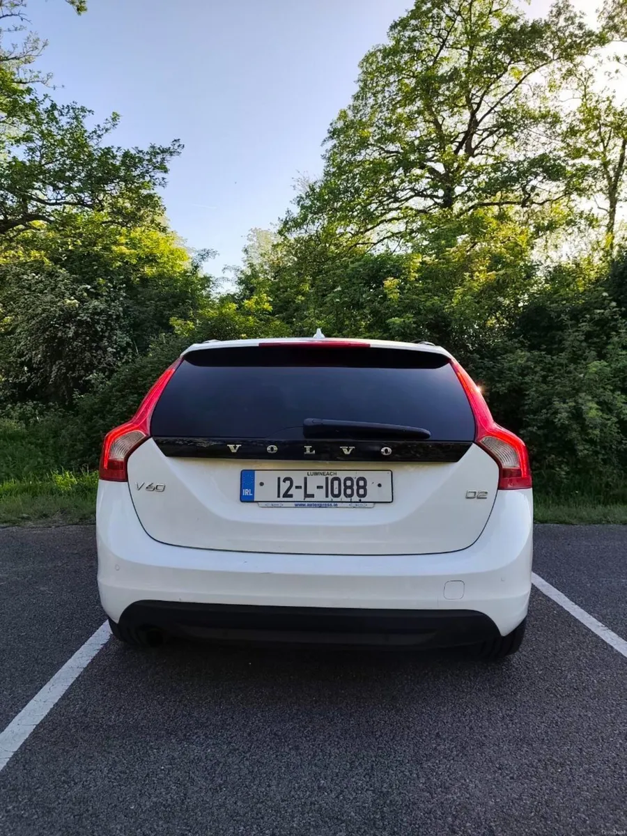 Volvo V60 2012 - Image 5