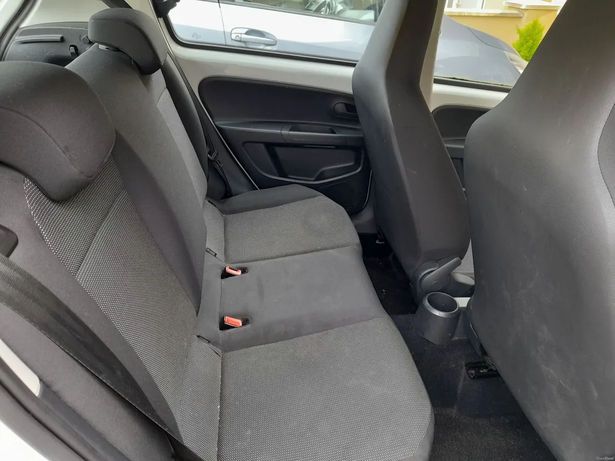 Volkswagen up! 2018 - Image 4