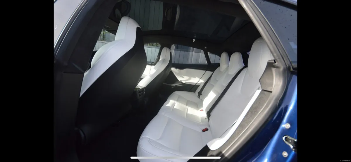 Tesla Model S 2019 long range raven - Image 2