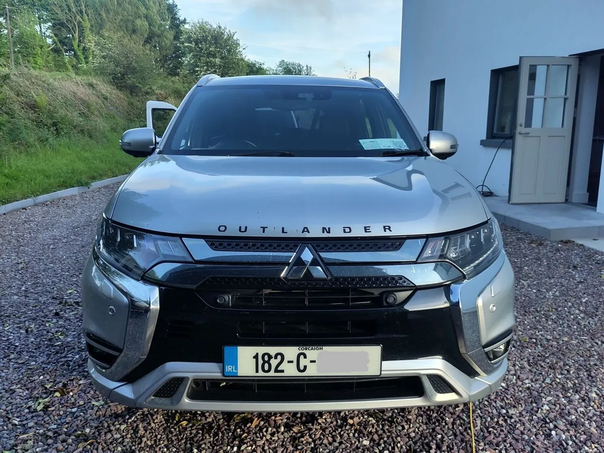 Mitsubishi Outlander 2.4L (224BHP) PHEV 4HS trim - Image 3