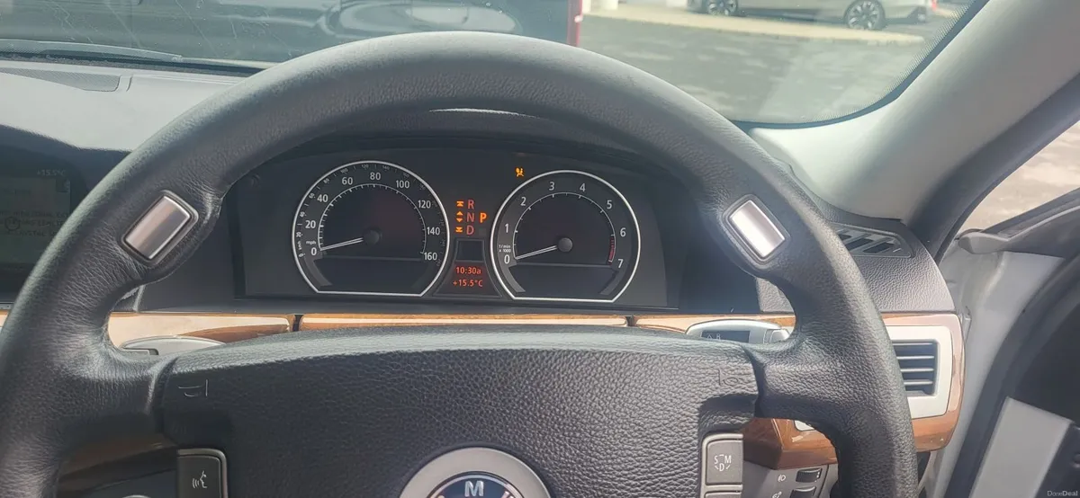 BMW 745i - Image 2