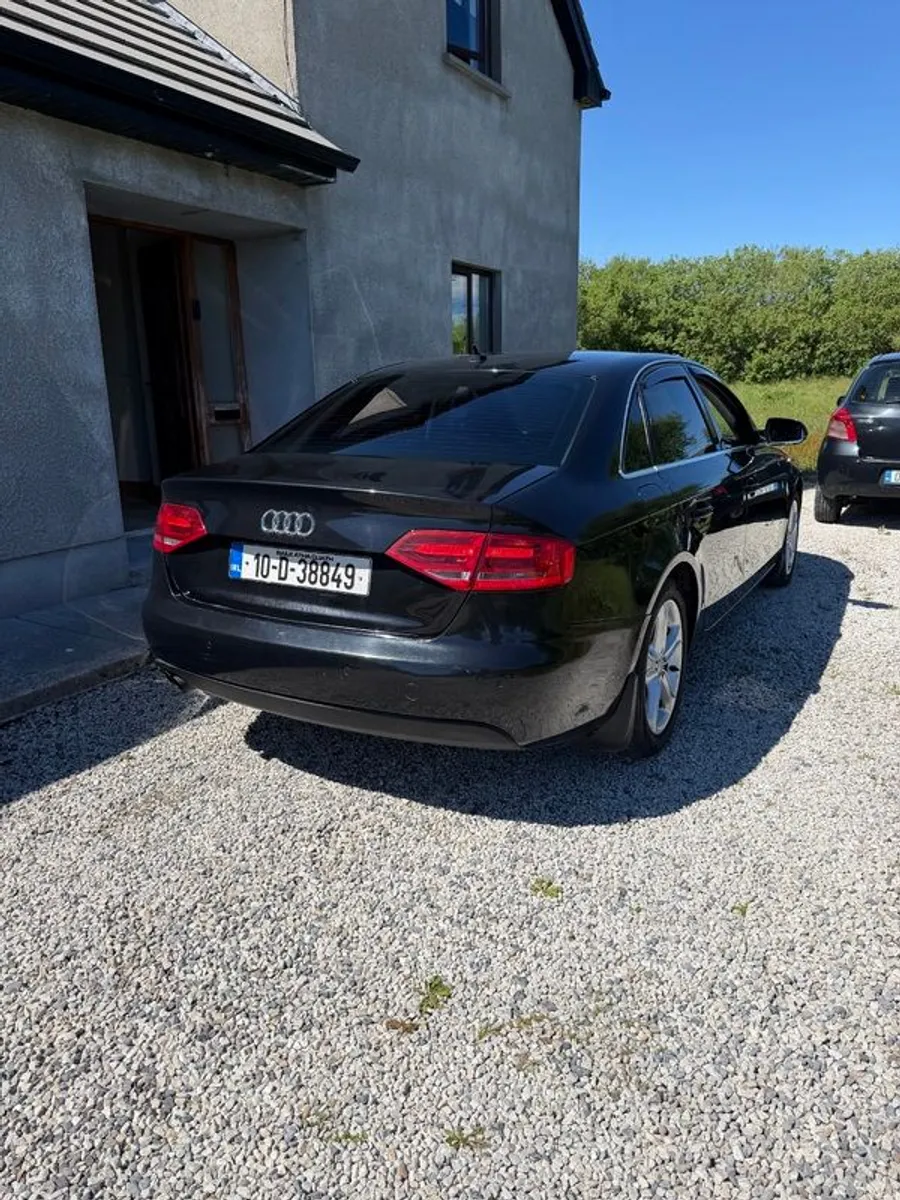 2010 Audi A4 - Image 4