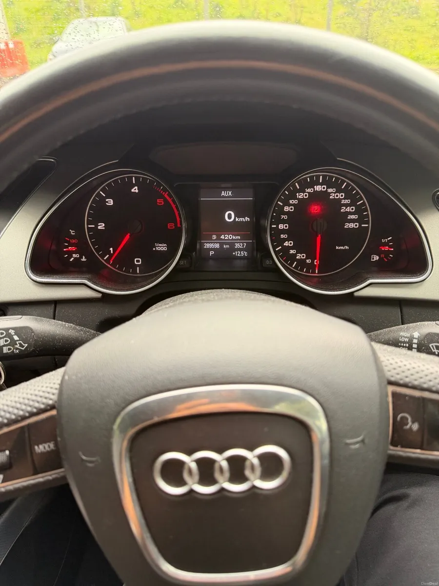 Audi a5 Sports version - Automatic - Image 3