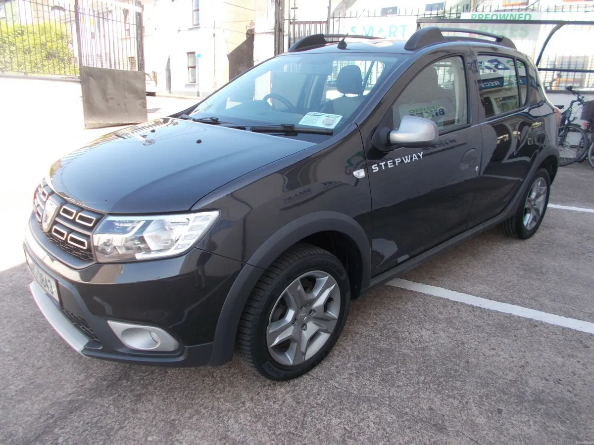 2021 Dacia Sandero Stepway - Image 2