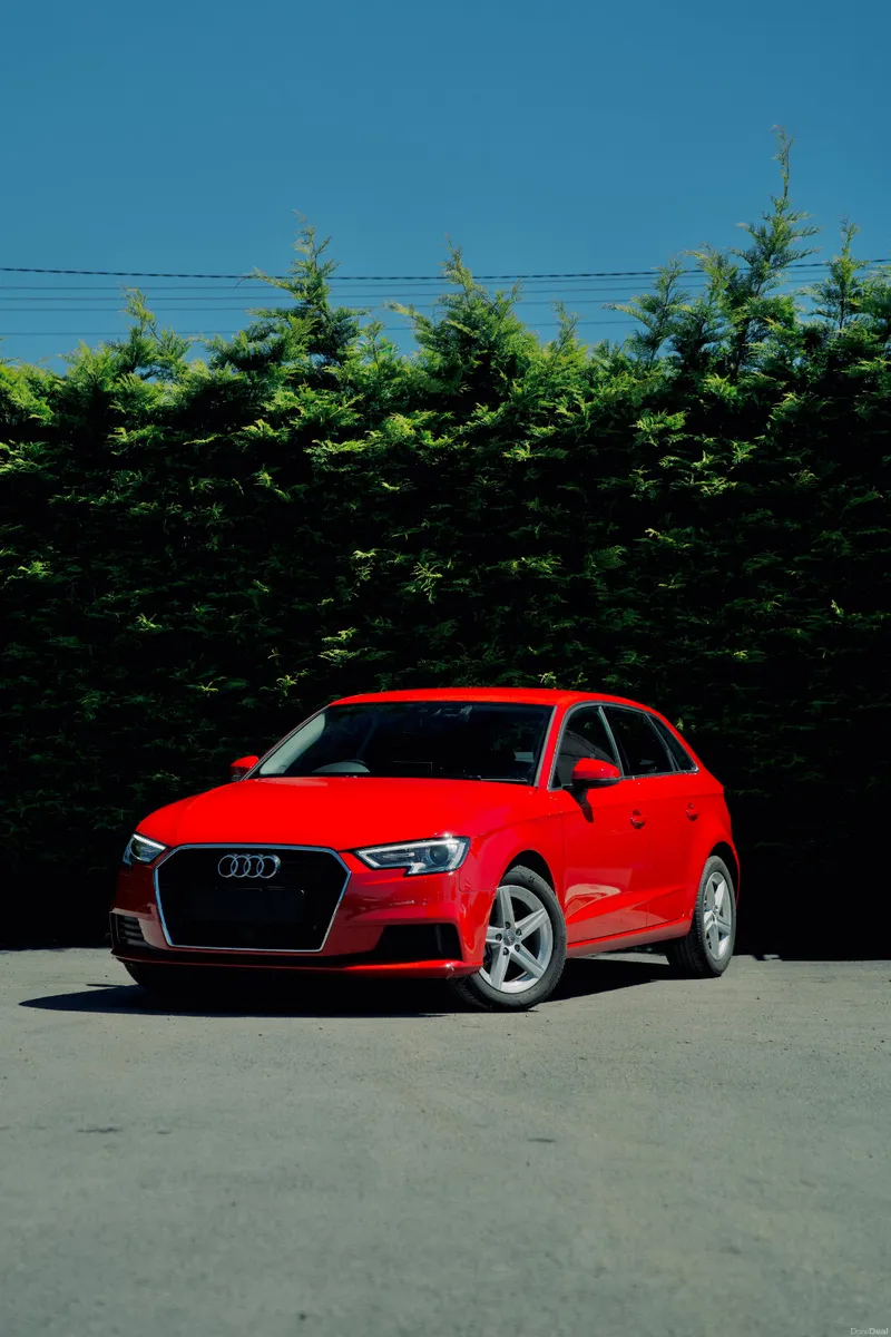 Audi A3 1.8 Sportback 2018 - Image 1