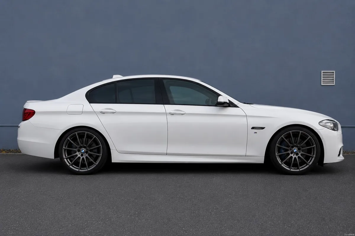 2012 BMW 5 SERIES F10 520D M-Sport LOW KMS - Image 4