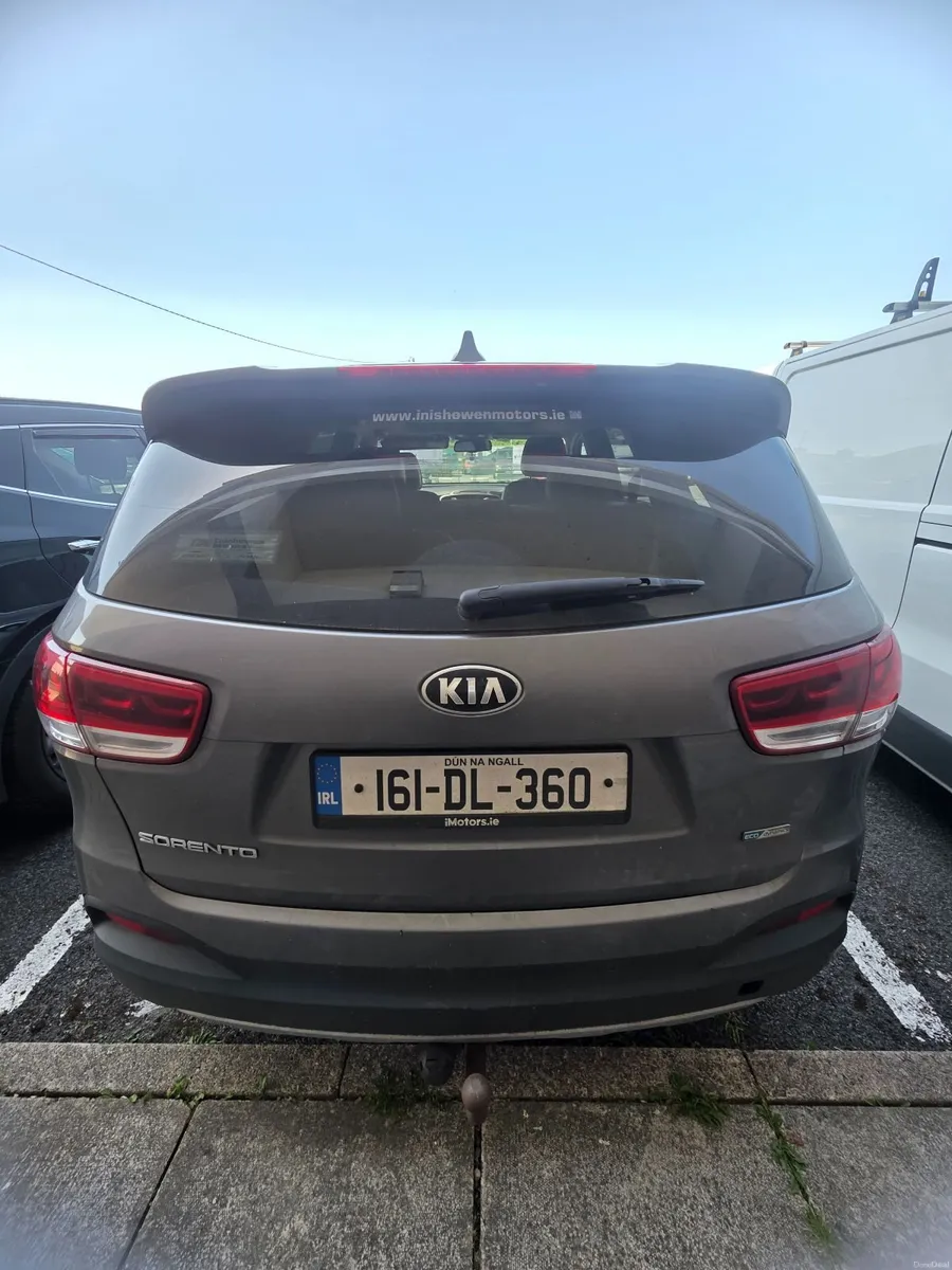 Kia Sorento 2016 - Image 2