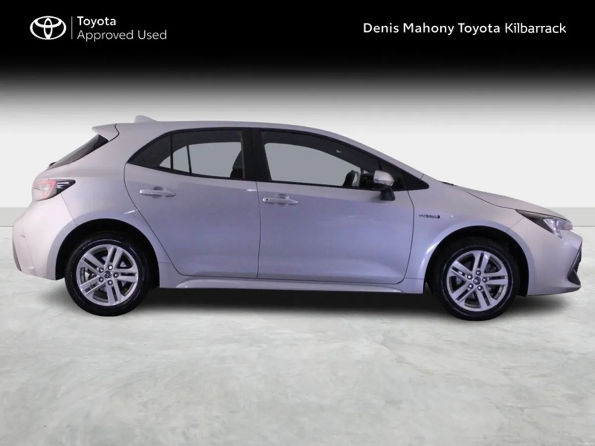 Toyota Corolla LUNA H/B 4DR AUTO HYBRID - Image 3