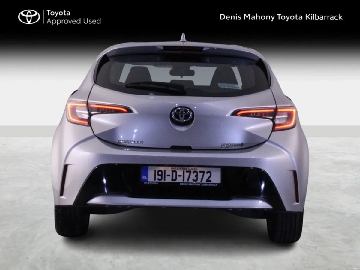 Toyota Corolla LUNA H/B 4DR AUTO HYBRID - Image 4