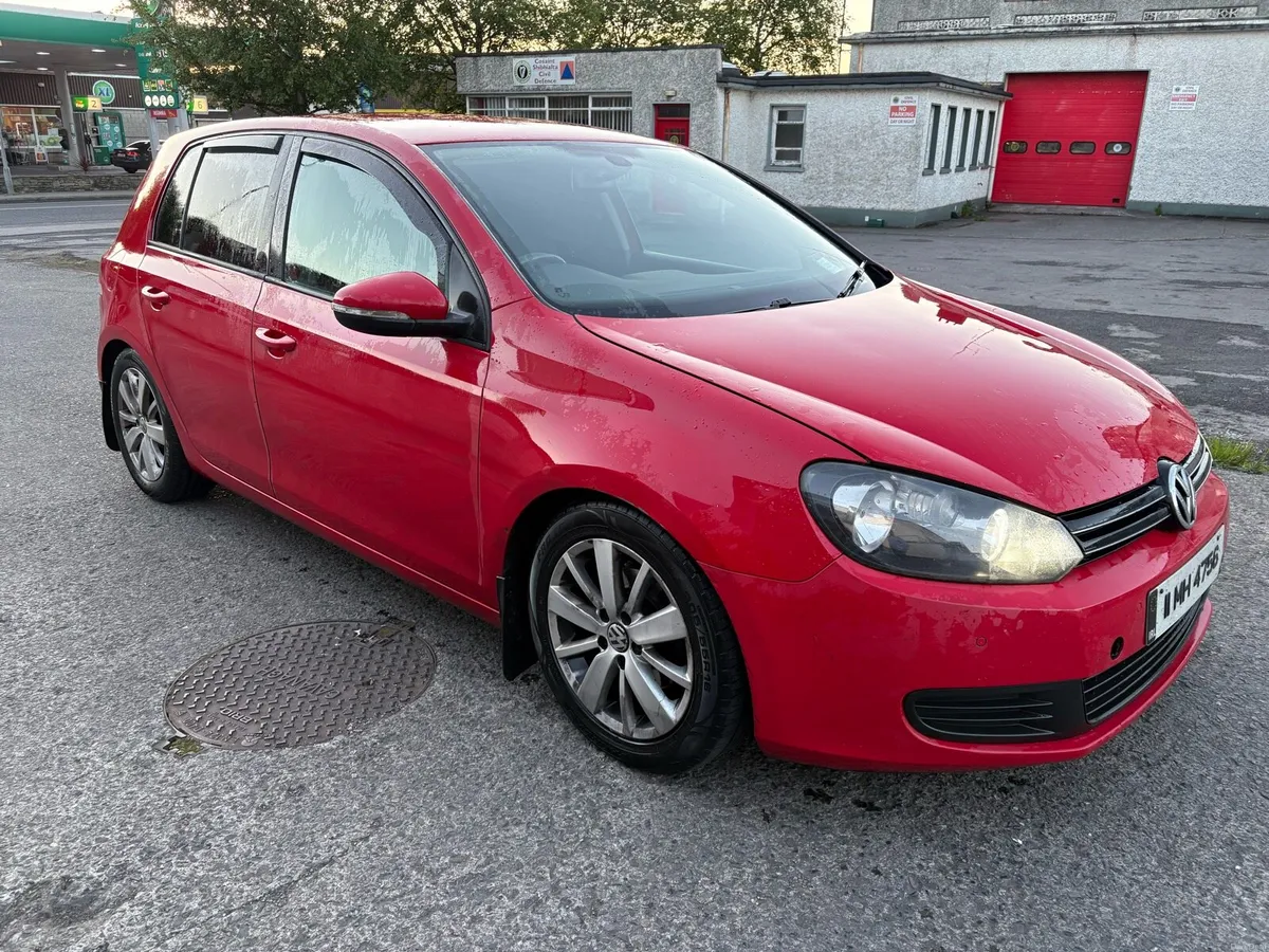 2011 Volkswagon Golf 1.6 TDI HIGHLINE - Image 1