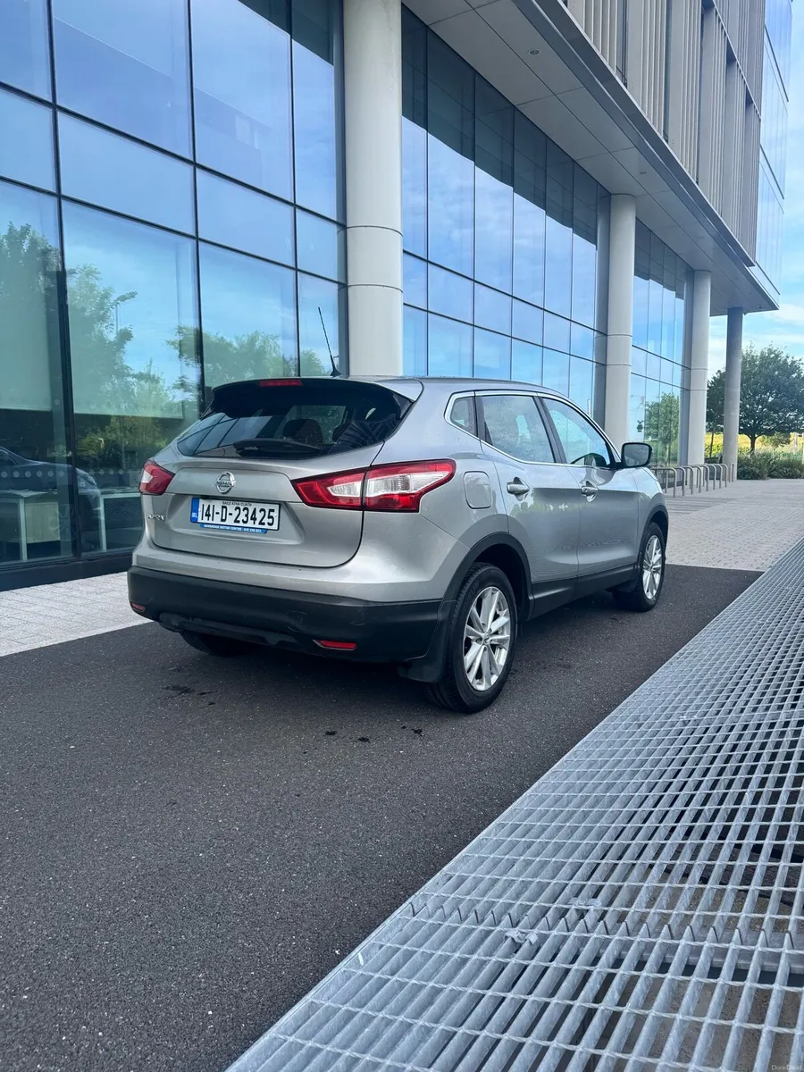 Nissan qashqai(Tax&NCT)(New chain) - Image 4