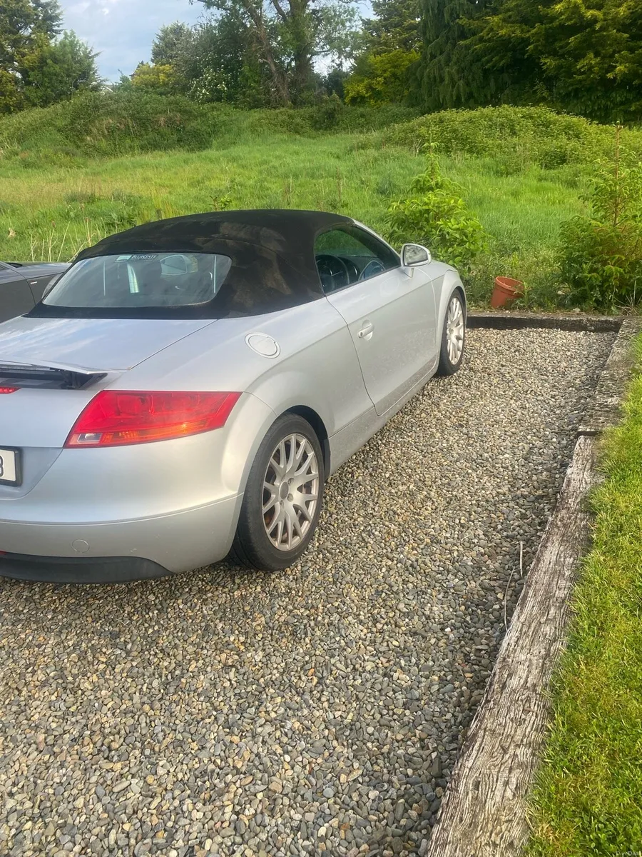 Car - Image 2
