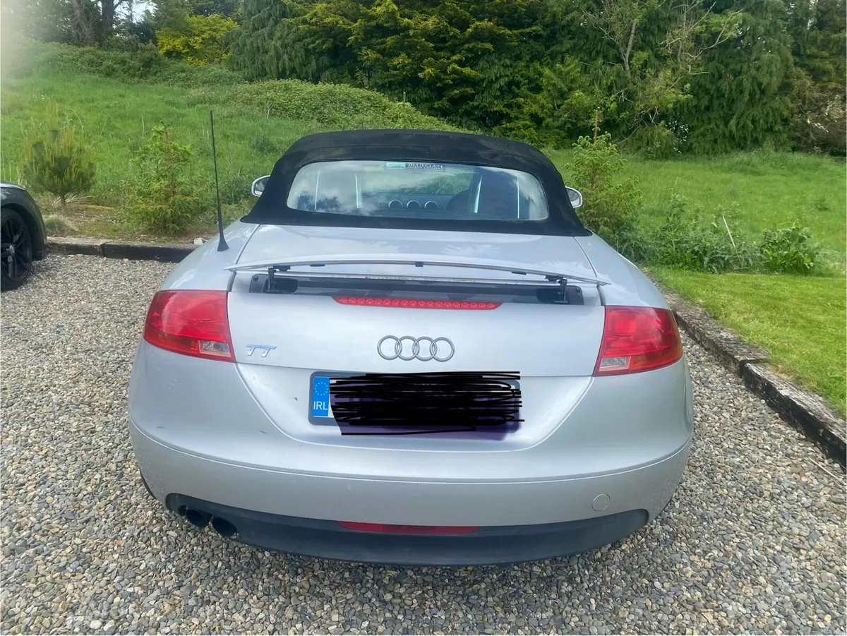 Car - Image 4