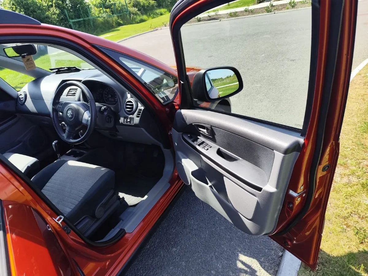 Suzuki SX4 2009 - Image 4