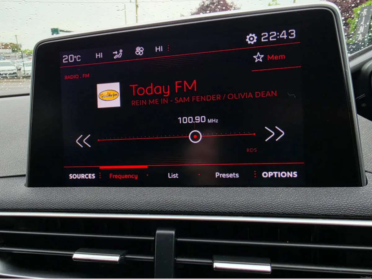 Peugeot 5008 GT LINE 7 SEATER - QUILTED LEATHER SE - Image 3