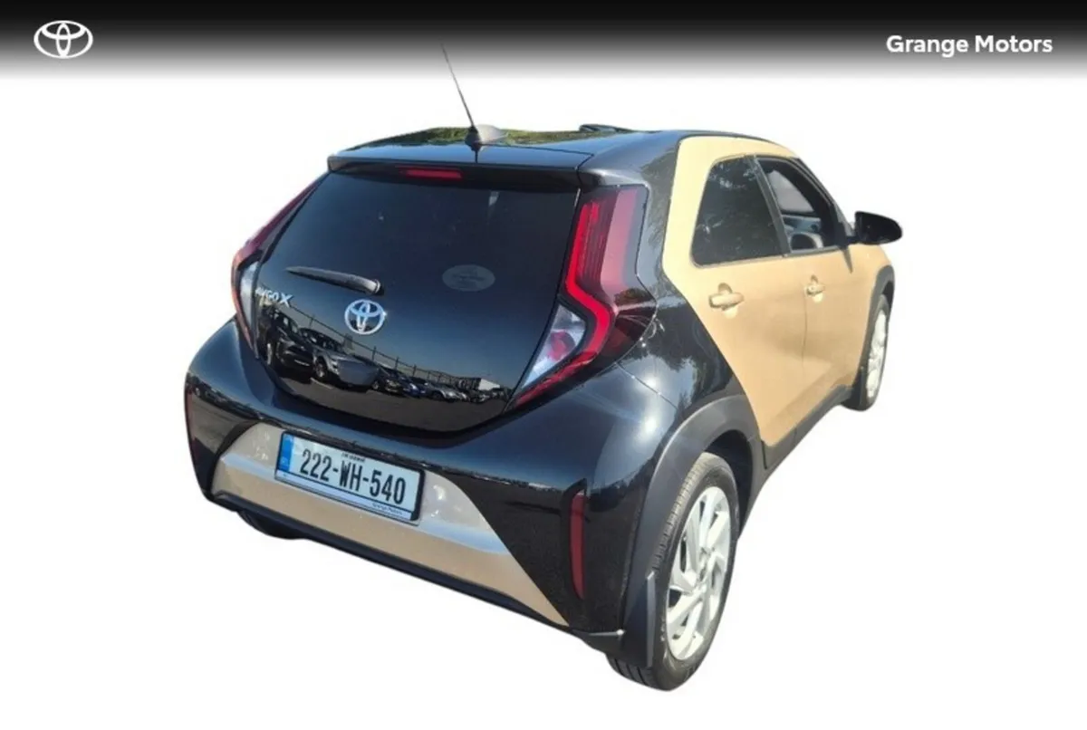 Toyota Aygo X 1.0LTR DESIGN S-CVT(AUTOMATIC) 5DR - Image 3