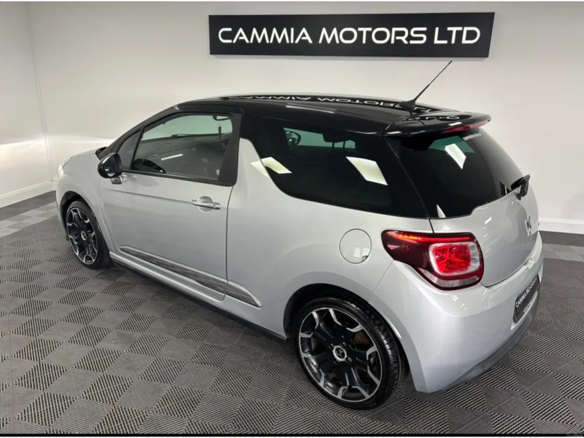 Nissan Note 1.2 SV SPORT E6 4DR - Image 4