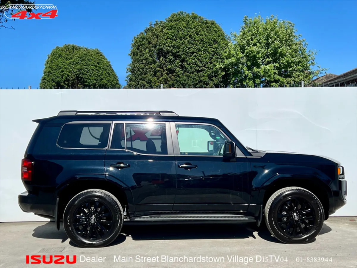 Toyota Land Cruiser 2.8D PRADO KAKADU - Image 4