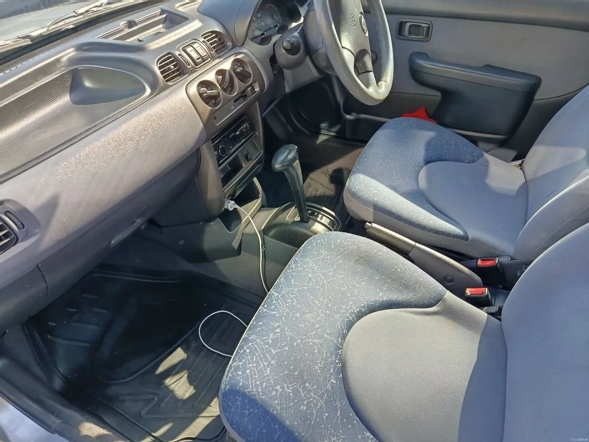 Nissan Micra 2002 - Image 4