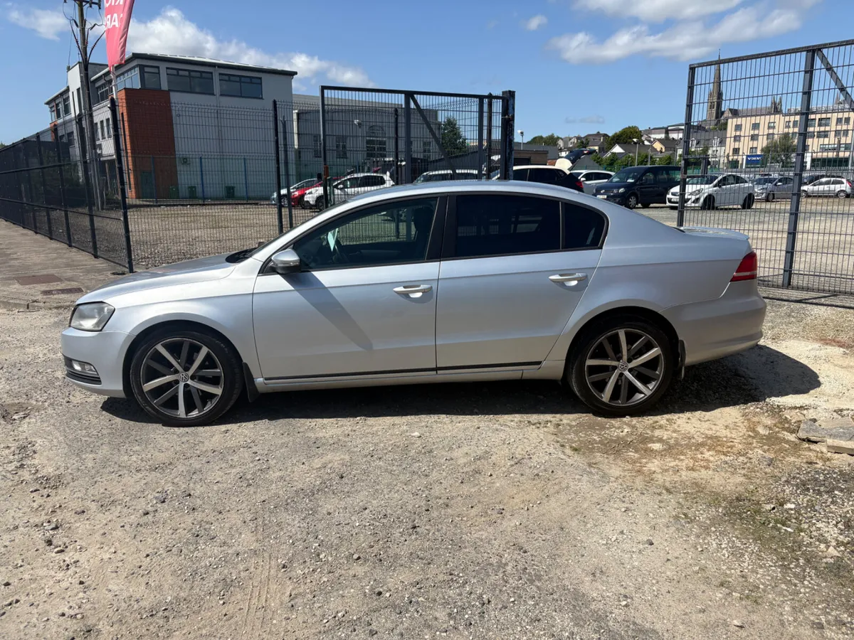 Volkswagen Passat 2014 - Image 4