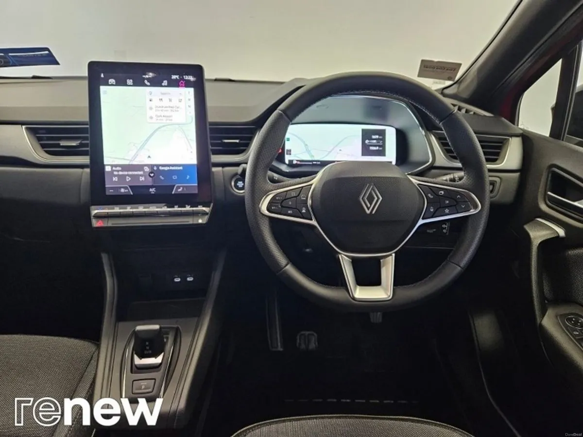 Renault Captur techno full hybrid E-Tech 160 Auto - Image 2