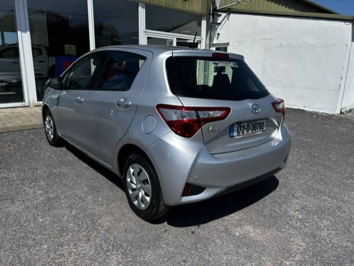 Toyota Vitz 2017 - Image 4