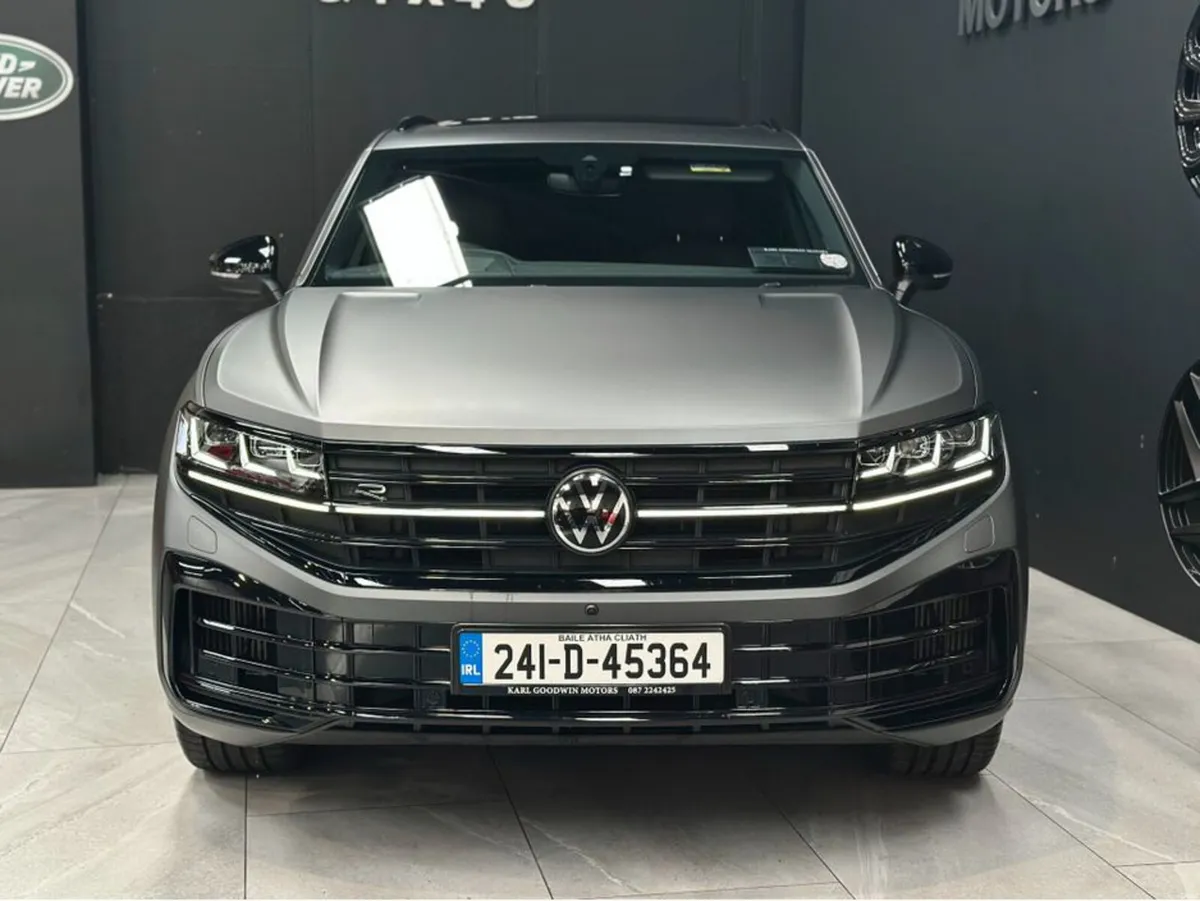 R 3.0 TSI PHEV FROZEN EDITION - Image 4