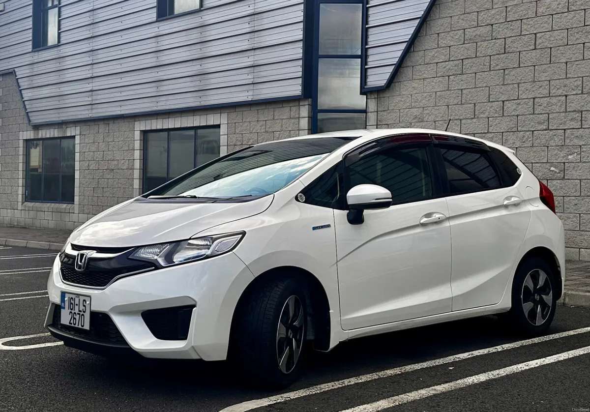 ❁ 2016 Honda Fit Hybrid ❁ Auto ❁ Only 43k Mile ❁ - Image 3