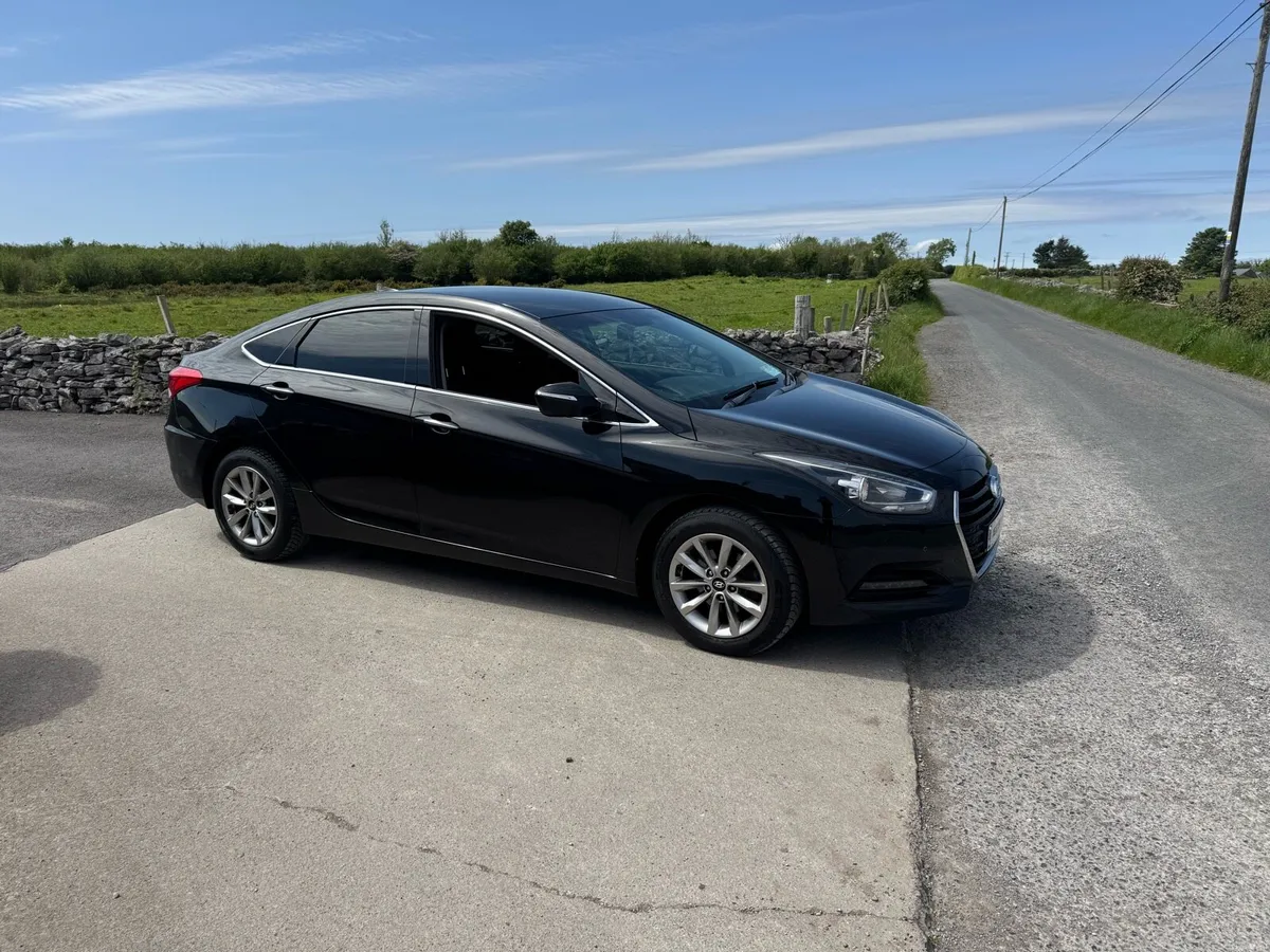 2016 Hyundai 140 - Image 1