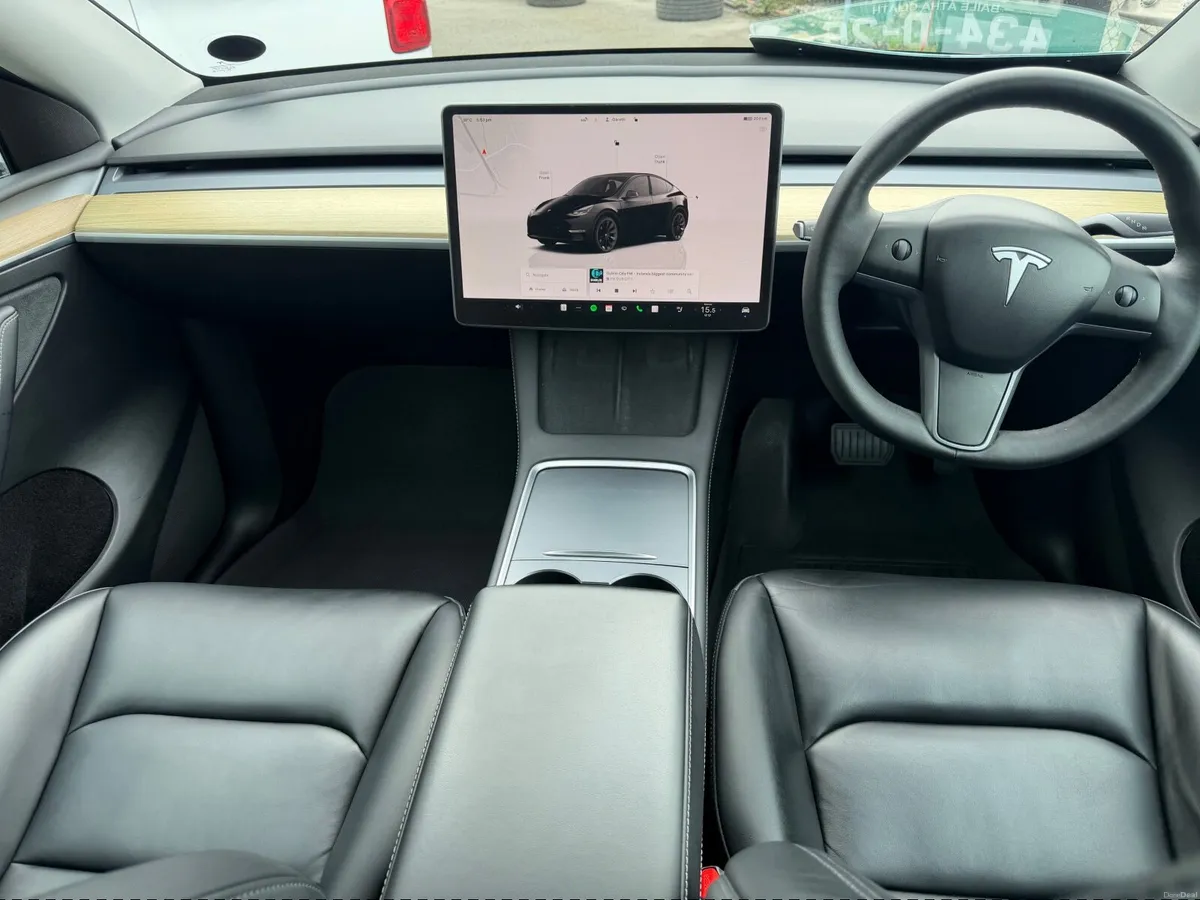 Tesla Model Y  long range dual motor - Image 3