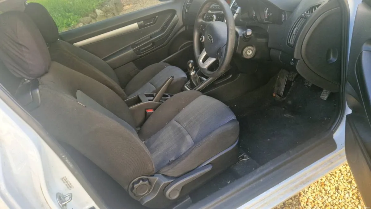 Kia Ceed 1.4L Petrol - Image 4