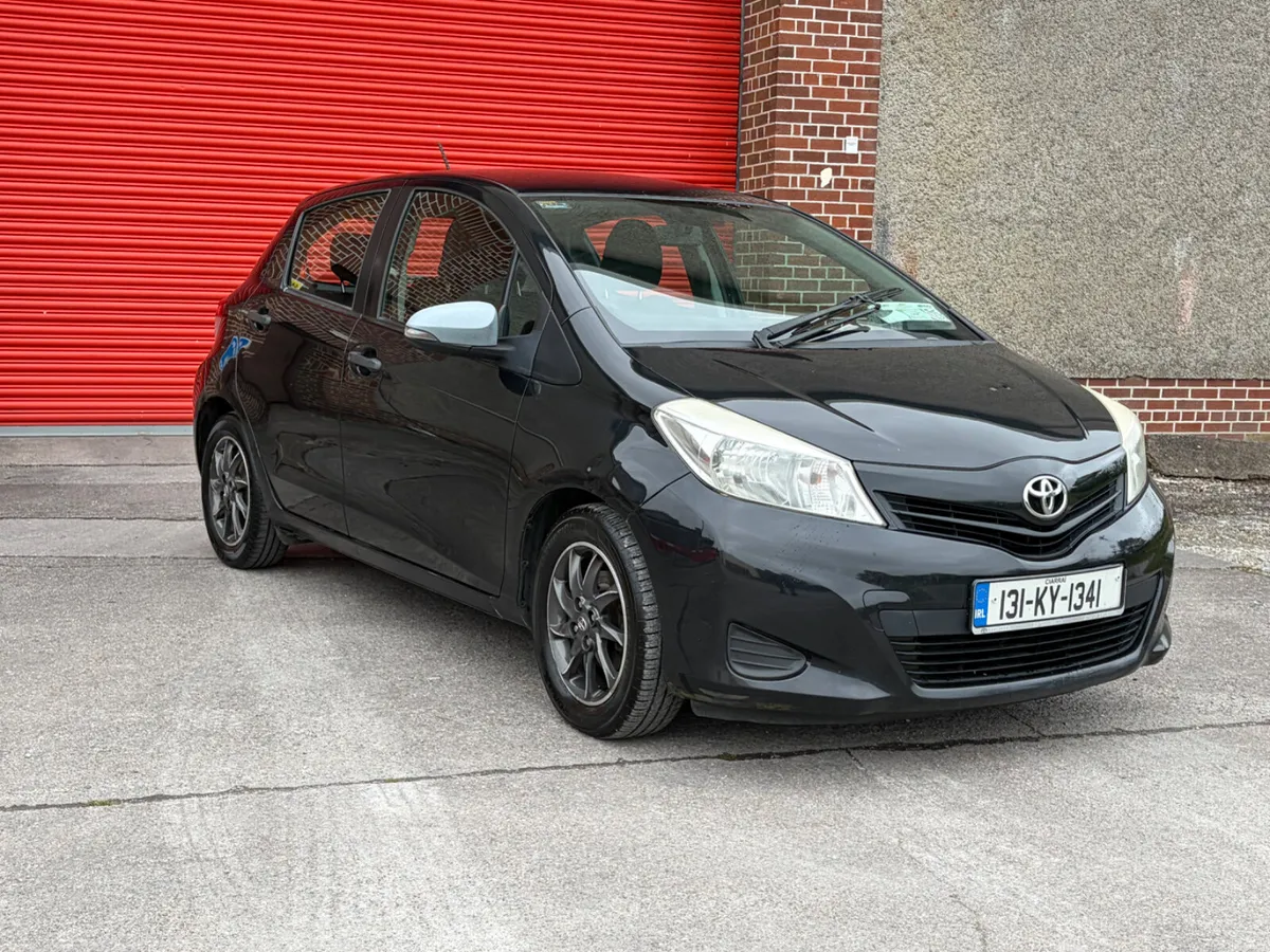 Toyota Yaris 2013 d4d - Image 1
