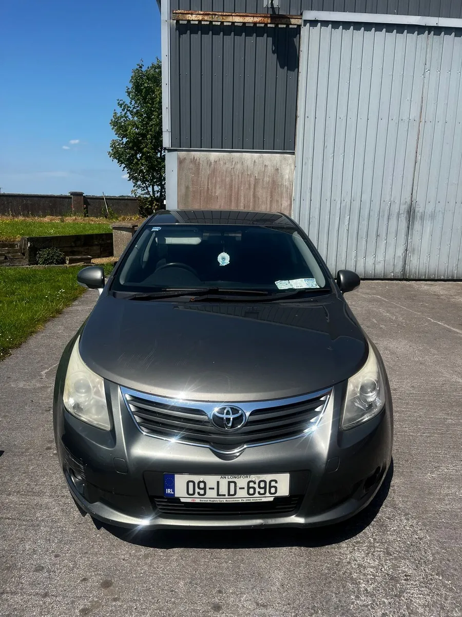 Toyota Avensis 2009 diesel - Image 1