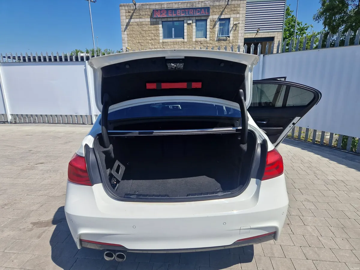 BMW 3-Series 2017 READ ADD - Image 3