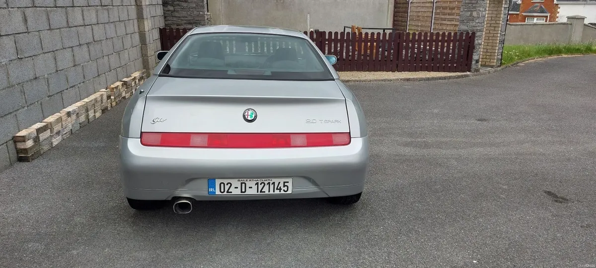 Alfa Romeo GTV 2002 - Image 2
