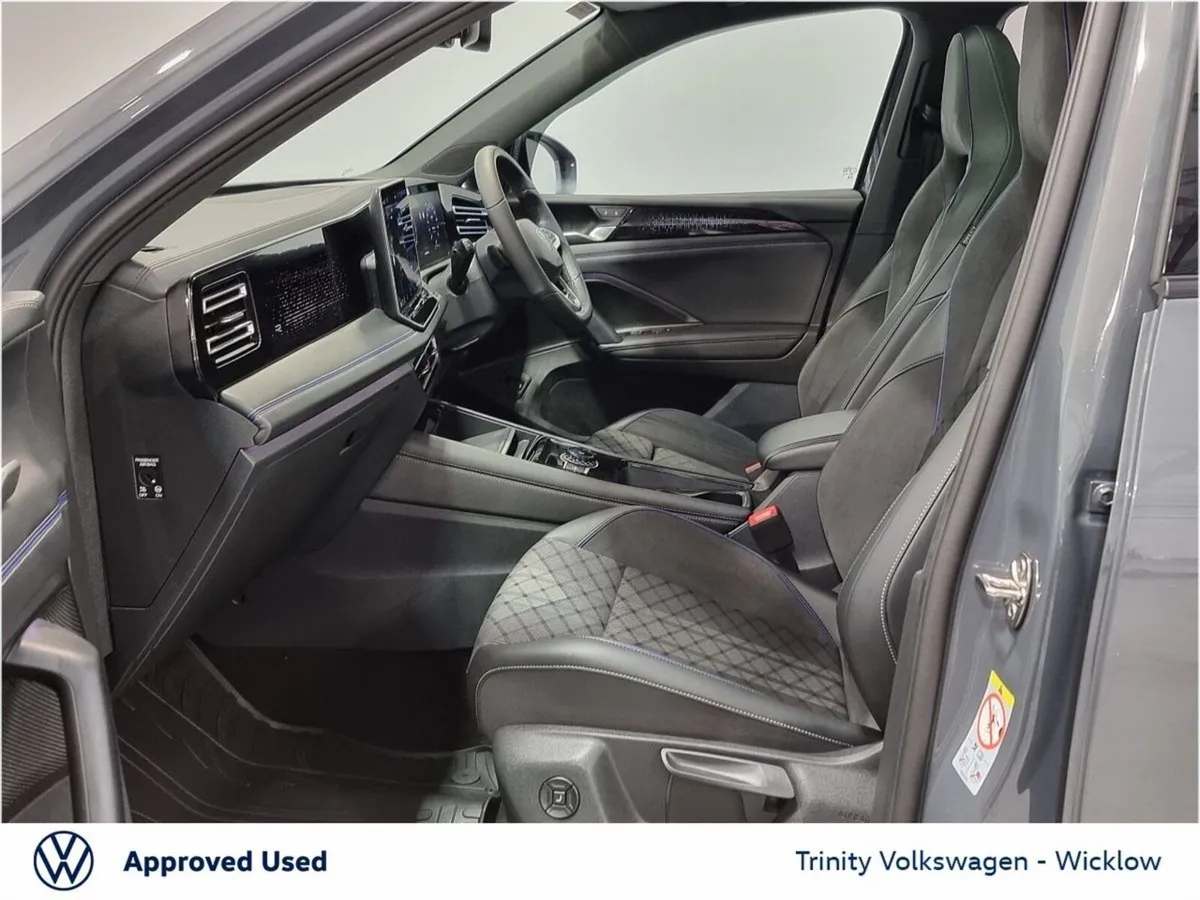 Volkswagen Tiguan ** R-LINE ** 2.0 TDI ** 150BHP * - Image 4