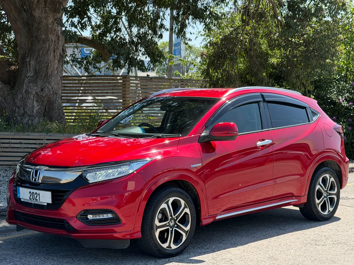 2021 HONDA VEZEL. KEYLESS. BROWN LEATHER. 2 KEYS - Image 2