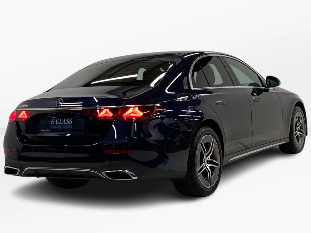 Mercedes-Benz E-Class E 300 e AMG EDITION PLUS - Image 3