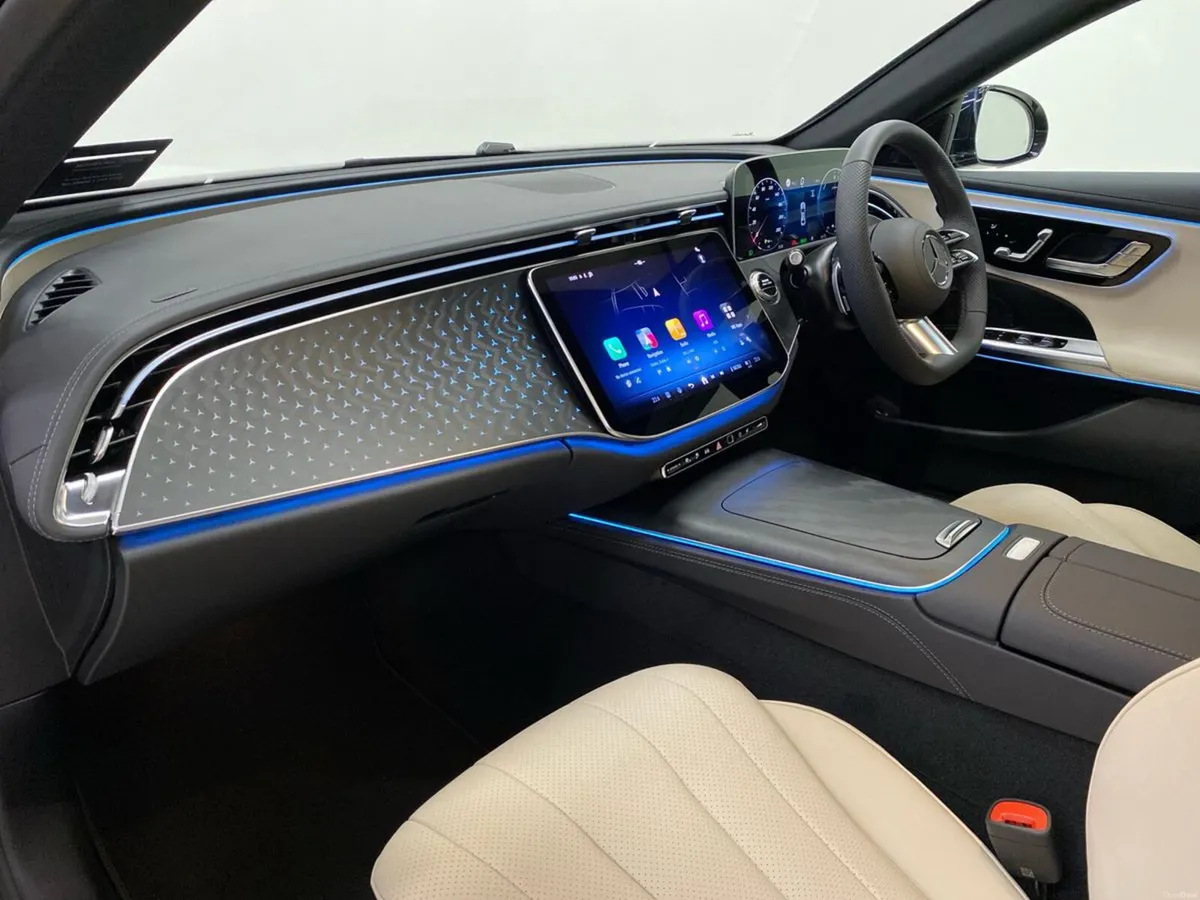 Mercedes-Benz E-Class E 300 e AMG EDITION PLUS - Image 6