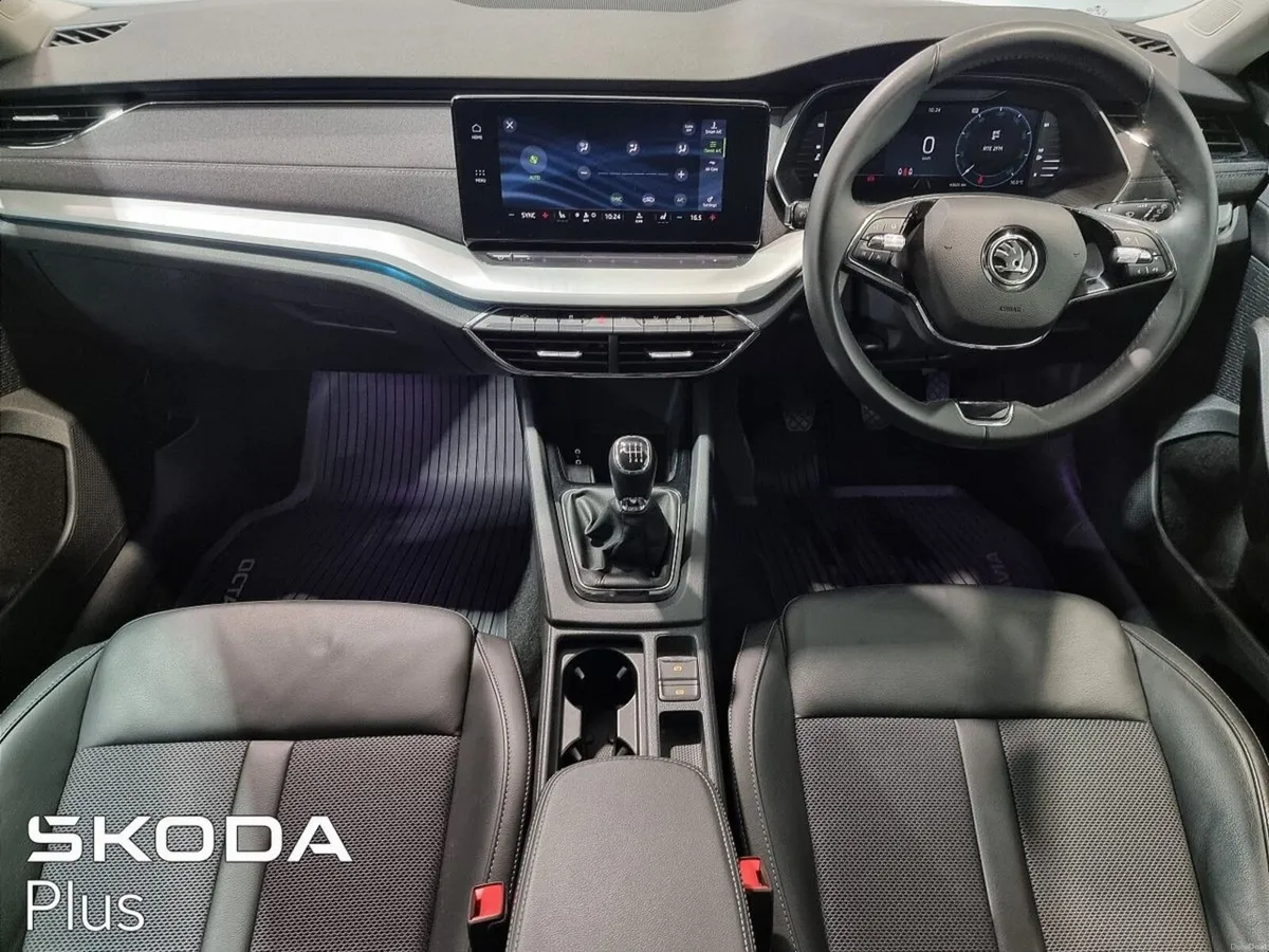 Skoda Octavia ** BEST VALUE ** EDITION 30 ** 2.0 T - Image 2