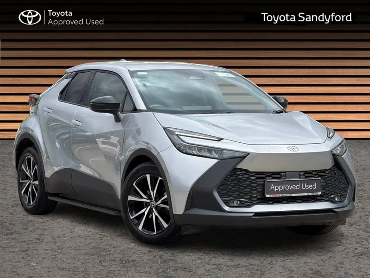 Toyota C-HR HYBRID SPORT // SIDE STEPS // APPLE CA - Image 1