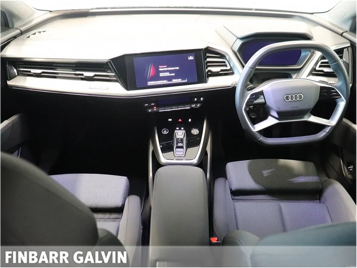 Audi  Q4 Sport 35 e-tron - Image 4
