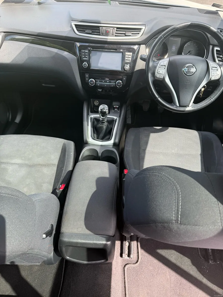 Nissan Qashqai SVE Connect - Image 3