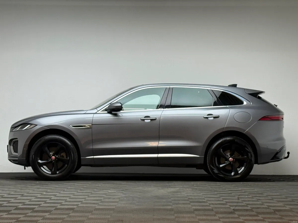 Jaguar F-Pace R-DYNAMIC S P400E 2.0 404HP *PAN ROO - Image 4