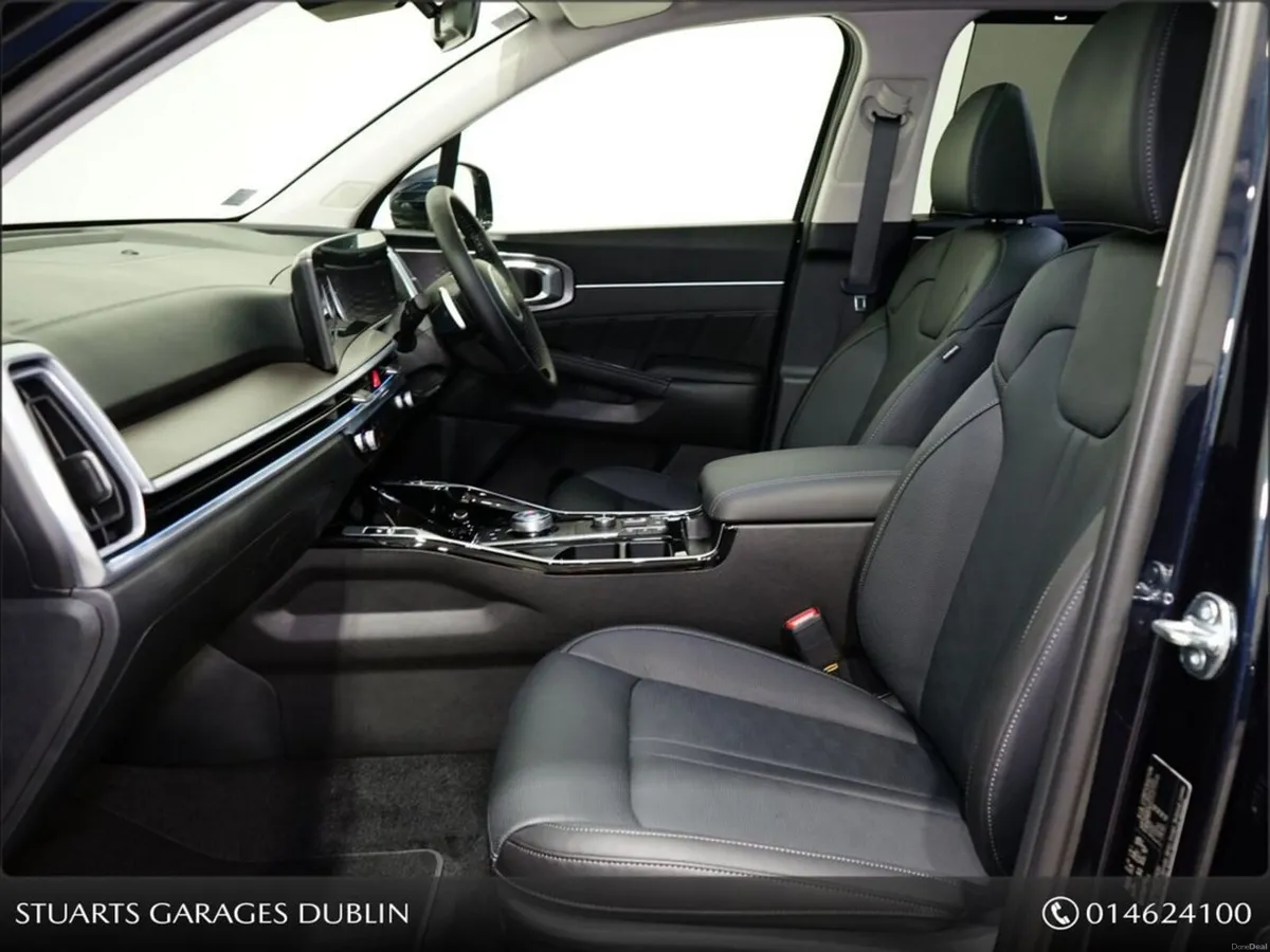 Kia Sorento Phev PE SEM 5DR Auto 7 Seat - 7 Years - Image 3