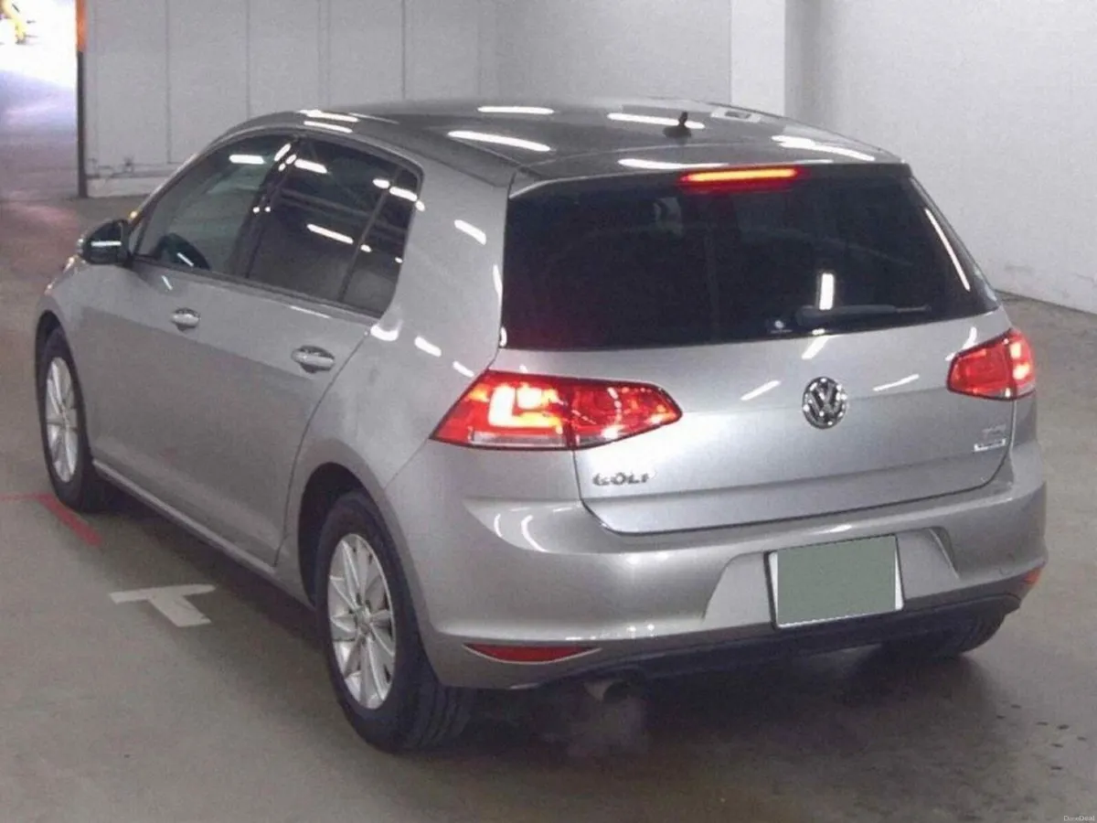 Volkswagen Golf 1.2 AUTOMATIC - 15'' FACTORY ALLOY - Image 2