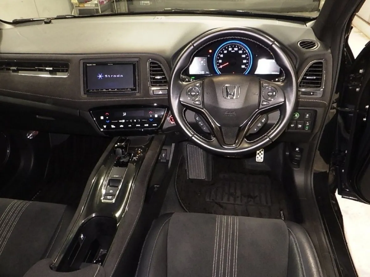 Honda Vezel 1.5 HYBRID RS EDITION - FACTORY ALLOYS - Image 3