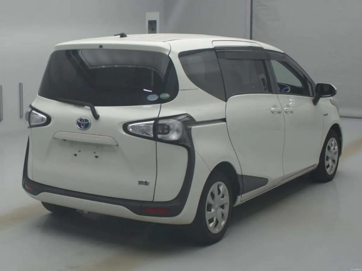 Toyota Sienta 1.5 HYBRID 7 SEATER - TOYOTA SAFETY - Image 2