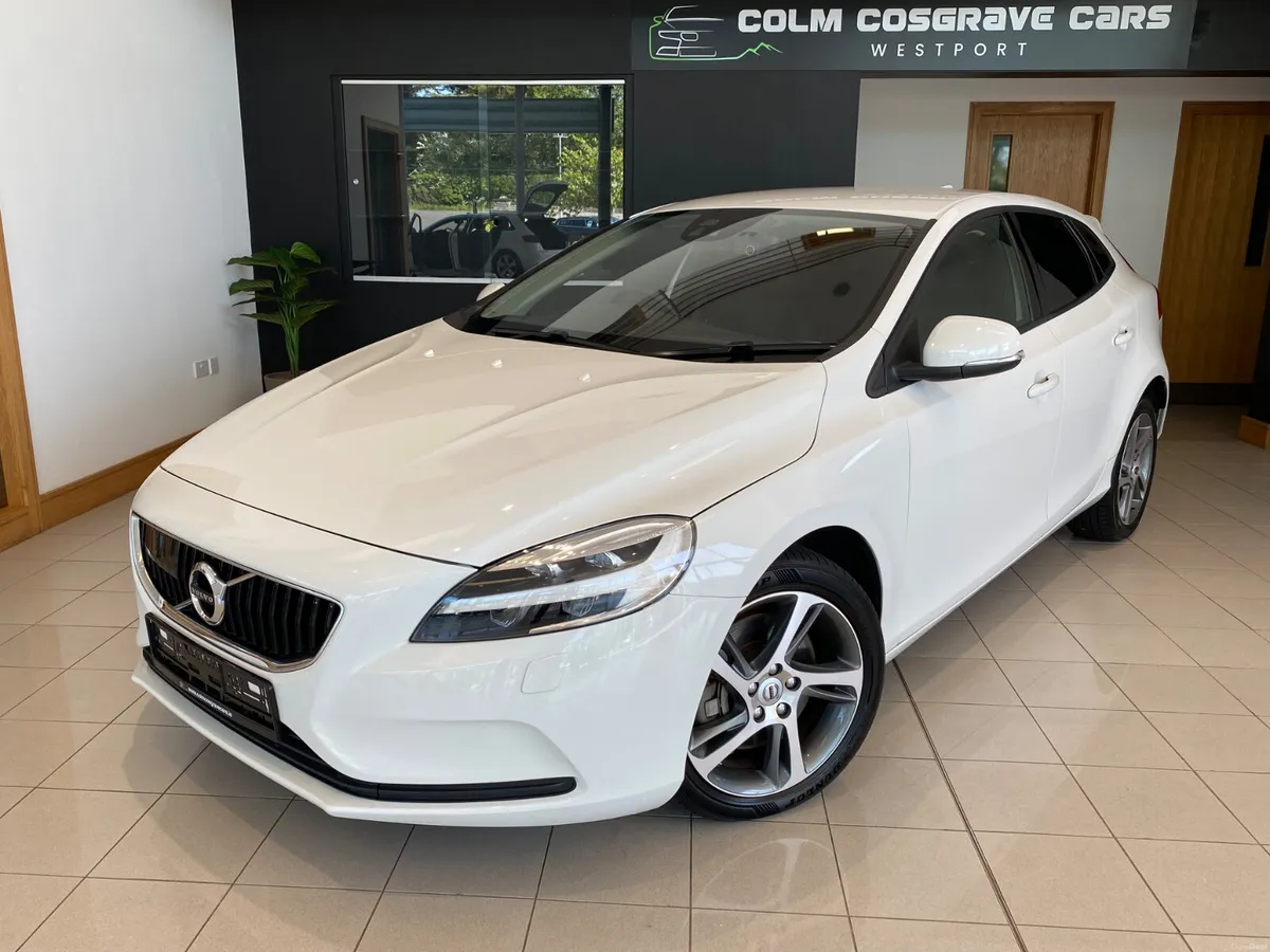 Volvo V40 2017 D4 (190hp) SE LUX - Image 2